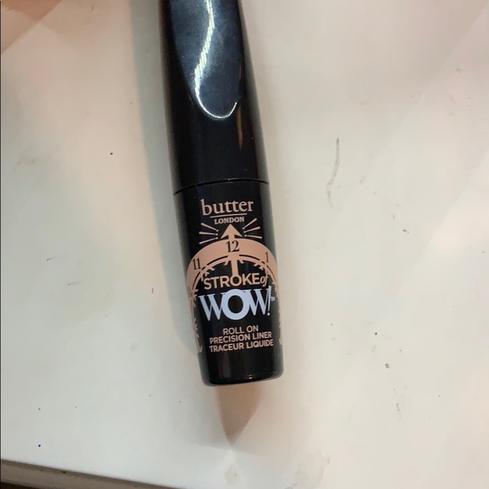 Stroke Of Wow Black Roll On Precision Liner